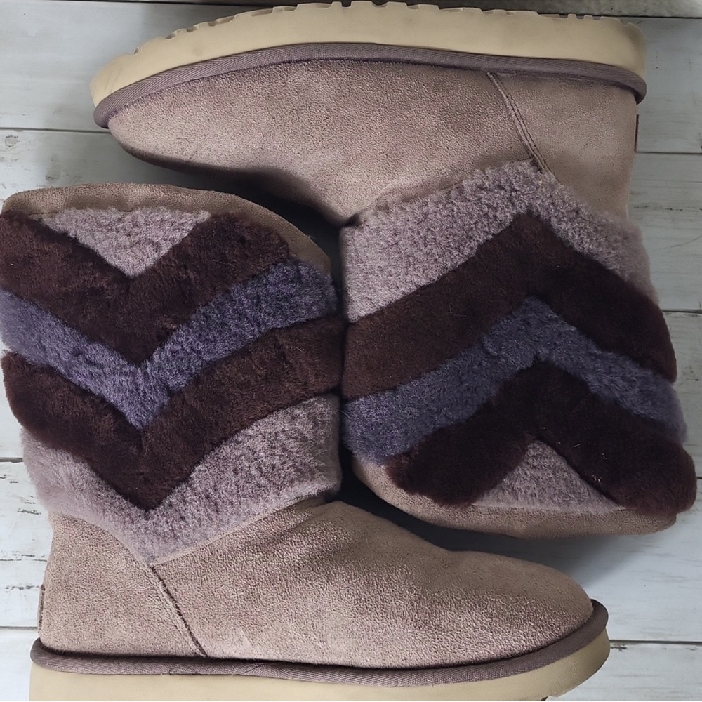 UGG - Chevron Stripe Purple Multi UGG Boots Size 9 - Picture 3 of 6